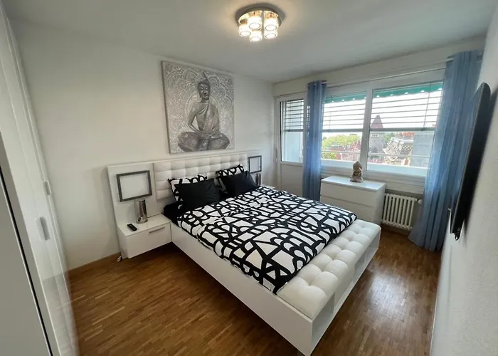 High Standing In Ouchy - *